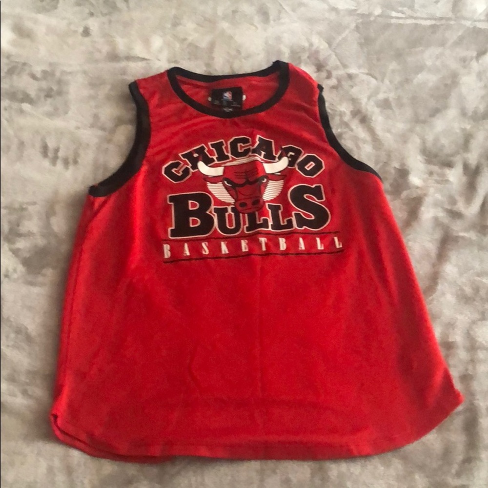 Forever 21 Chicago Bulls jersey